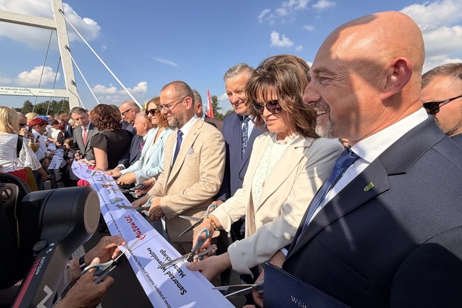 Historyczny moment. Przeprawa łącząca dwa powiaty i dwie gminy otwarta